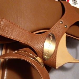 10  leather thong MK sandals